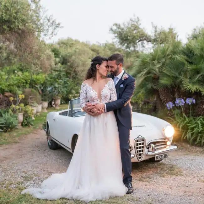 Vintage wedding car, wedding planning service, wedding location, vintage car rental, wedding planner service, romantic outdoor ceremony, ChiaraB Events Wedding Planner.