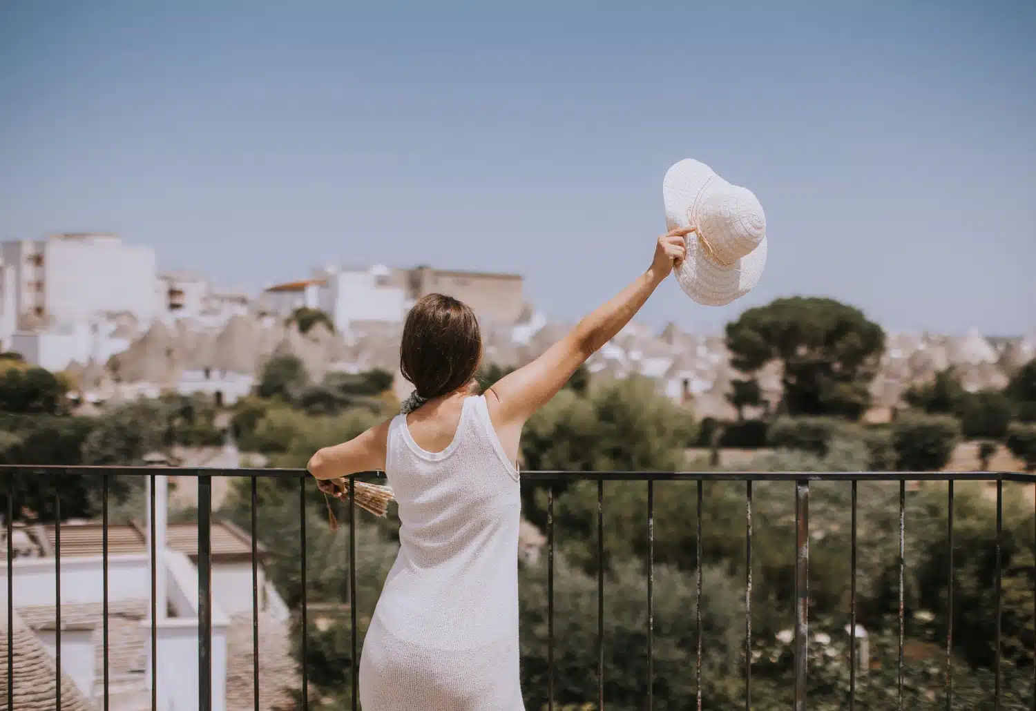 Bryllups- og eventmode, bryllupsplanlægning i Lecce og Puglia, bryllupsorganisation, skræddersyede dekorationer og professionel service til drømmebryllupper.