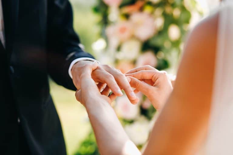 Solidarity Wedding Favors: How to Choose for a Wedding